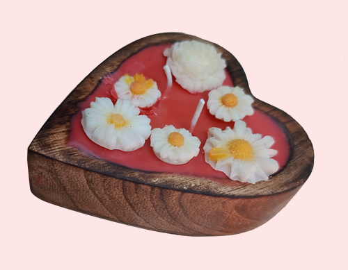Tohafa Heart Small Wood Scented Candle