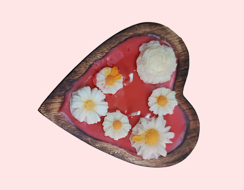 Tohafa Heart Small Wood Scented Candle